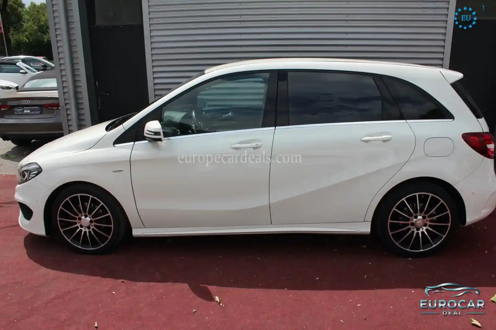 Mercedes-Benz B 180