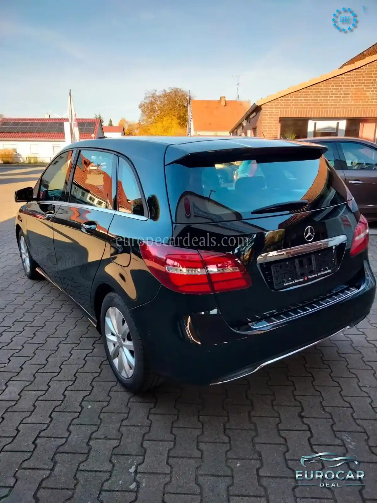 Mercedes-Benz B 180