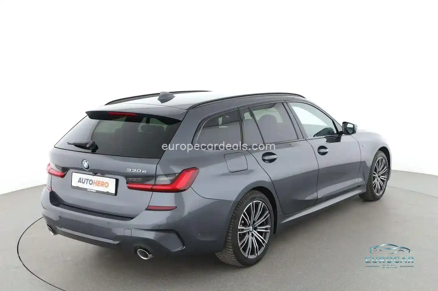 BMW 330