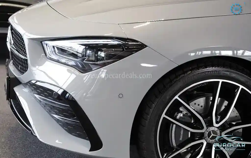 Mercedes-Benz CLA 220