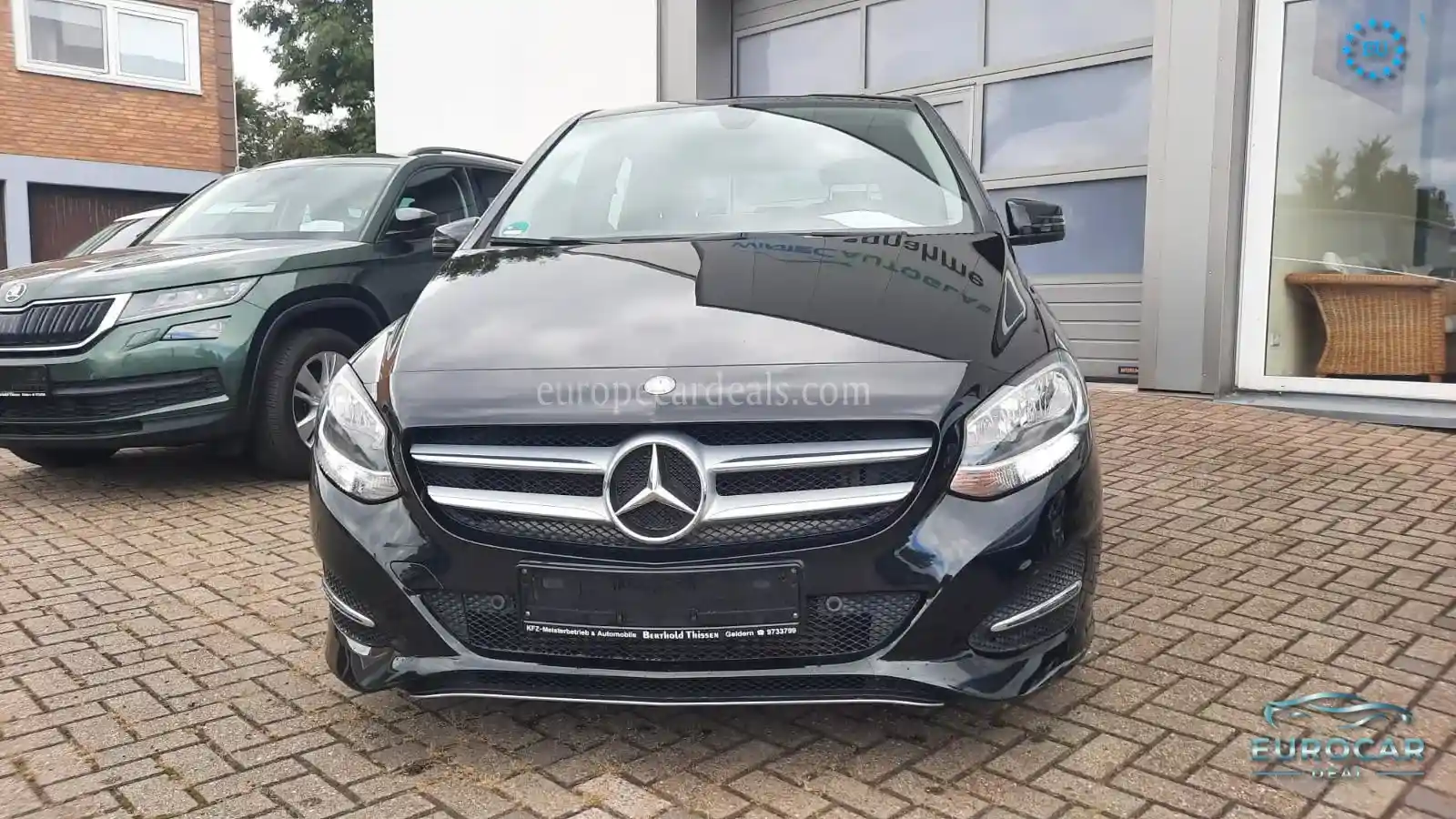 Mercedes-Benz B 180