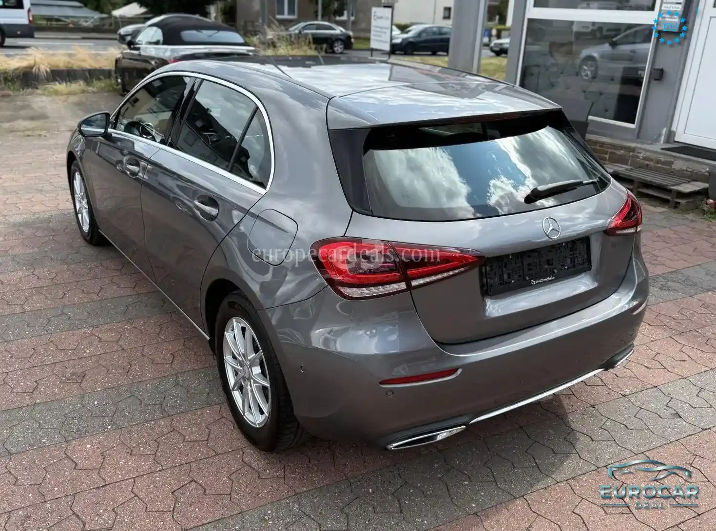 Mercedes-Benz A 180
