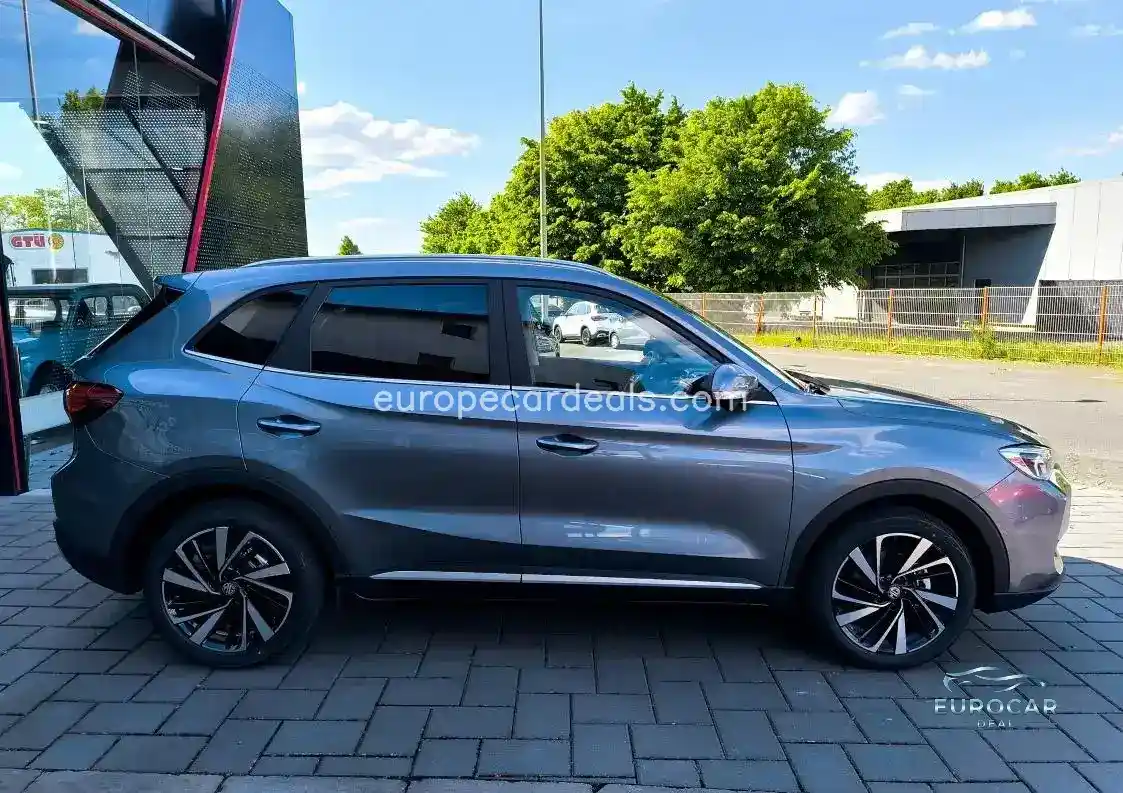 MG ZS
