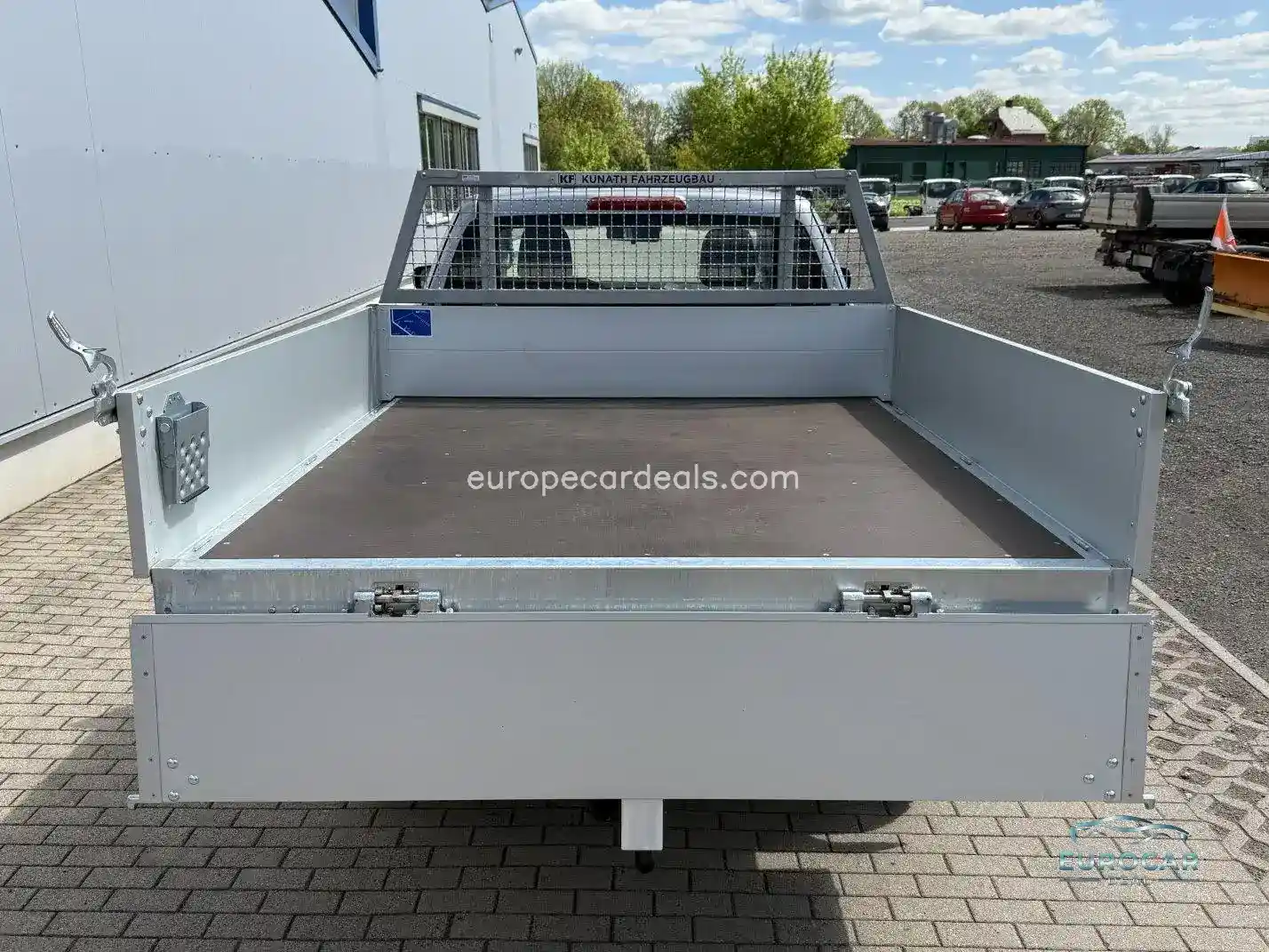 Space Cab AT LS 4WD Kip Aufl 3.5t Winterp.