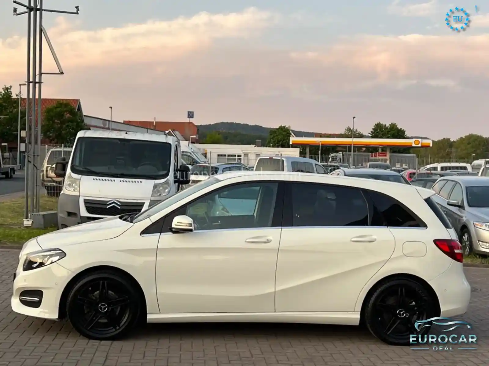 Mercedes-Benz B 200