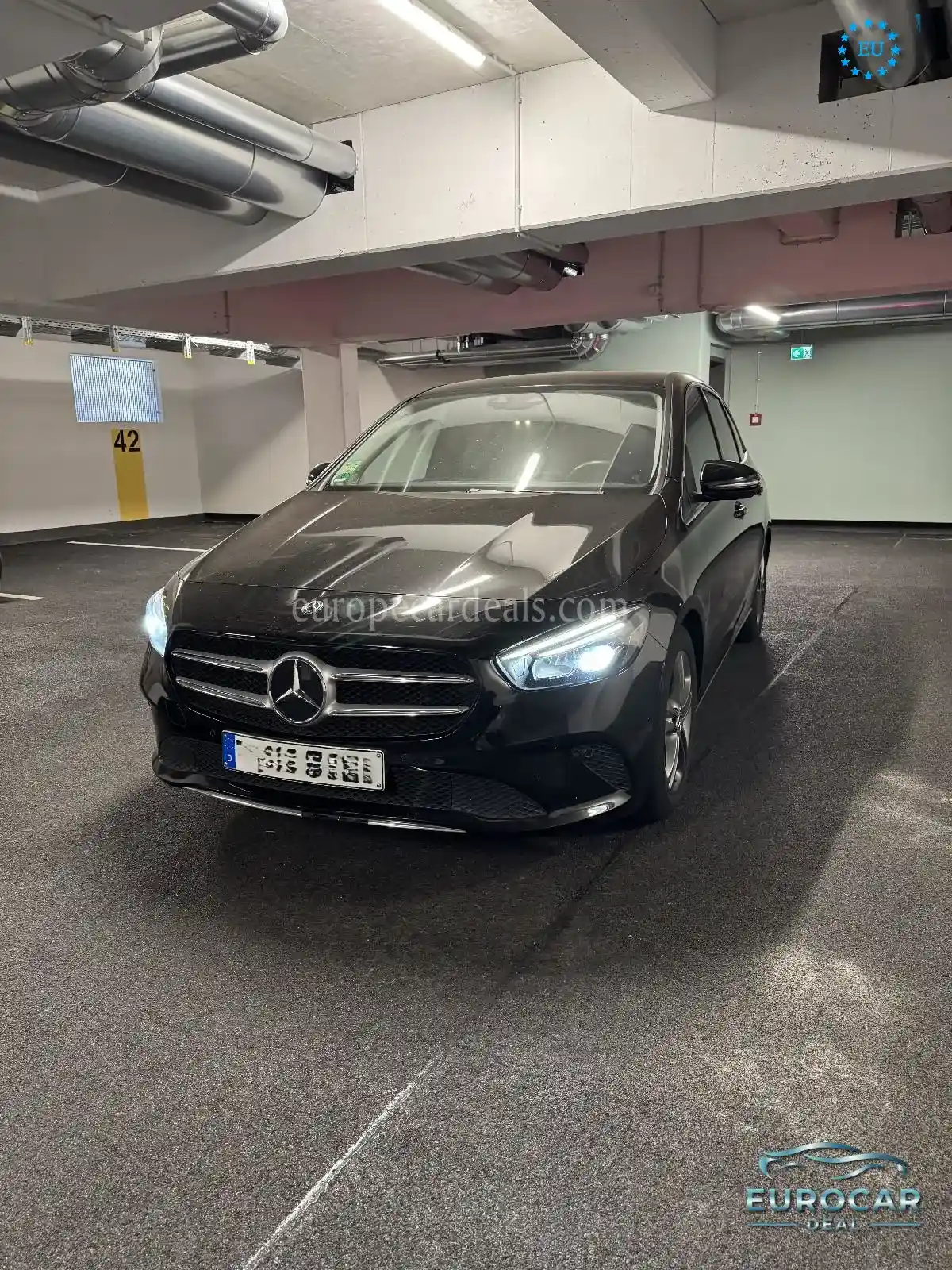 Mercedes-Benz B 180