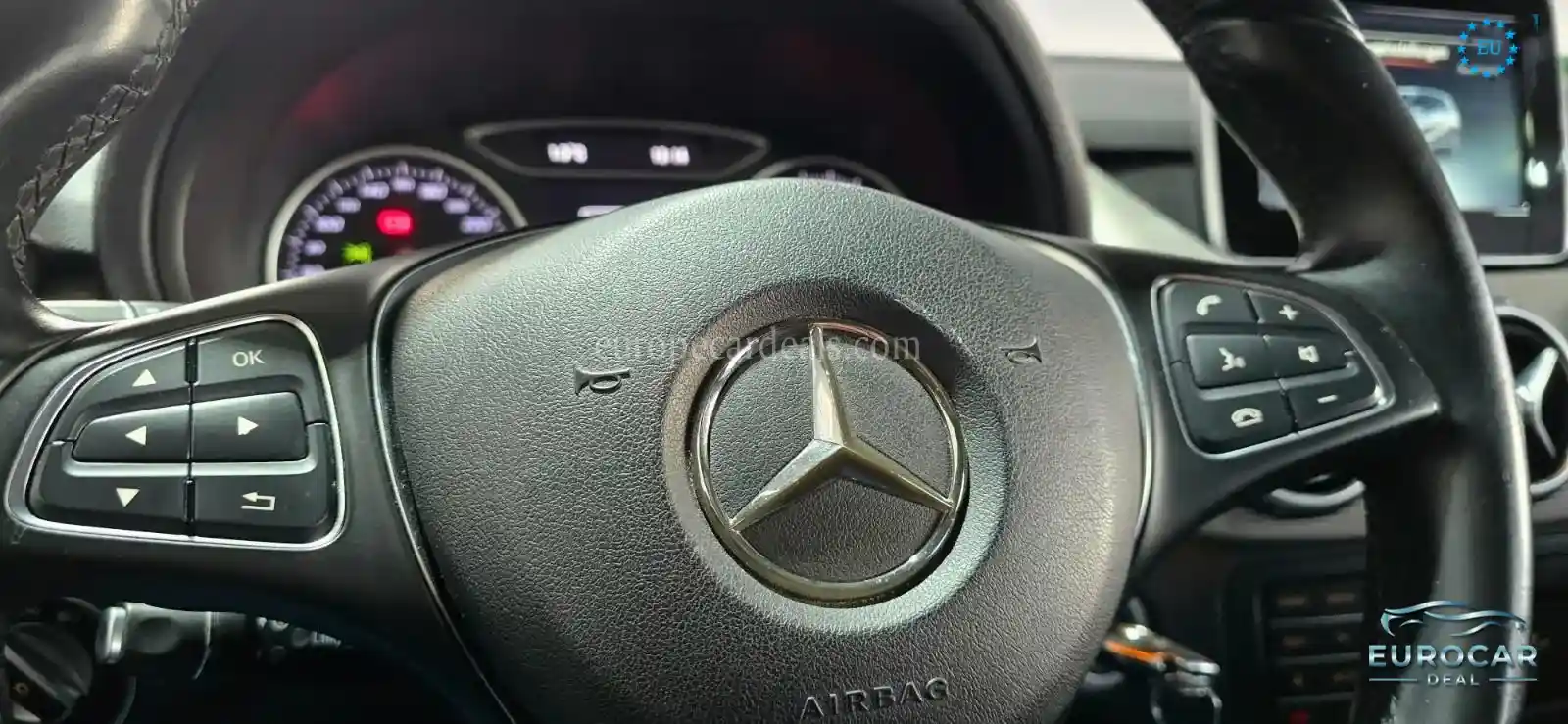 Mercedes-Benz B 180