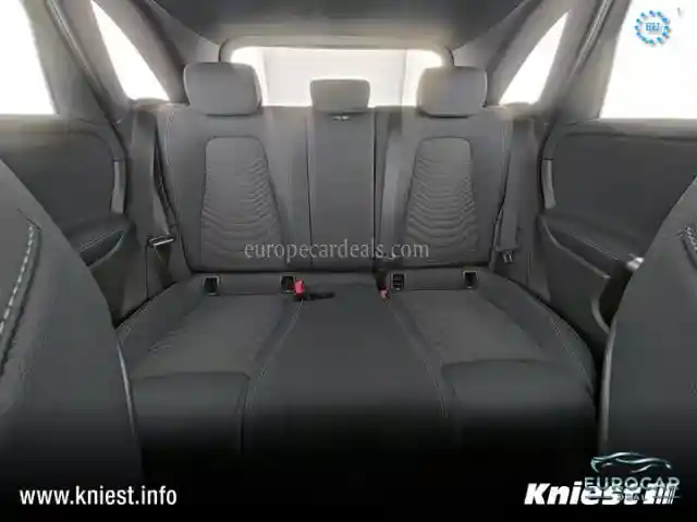 Mercedes-Benz B 220