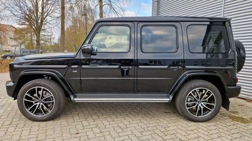 Mercedes-Benz G 500