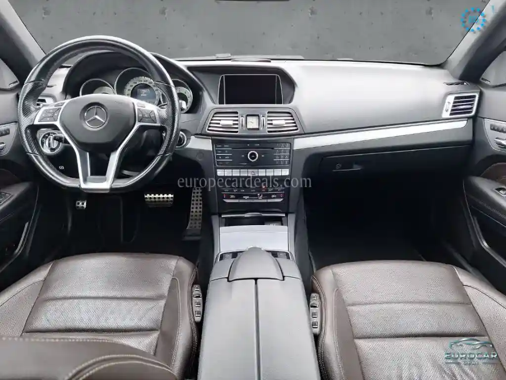 Mercedes-Benz E 320