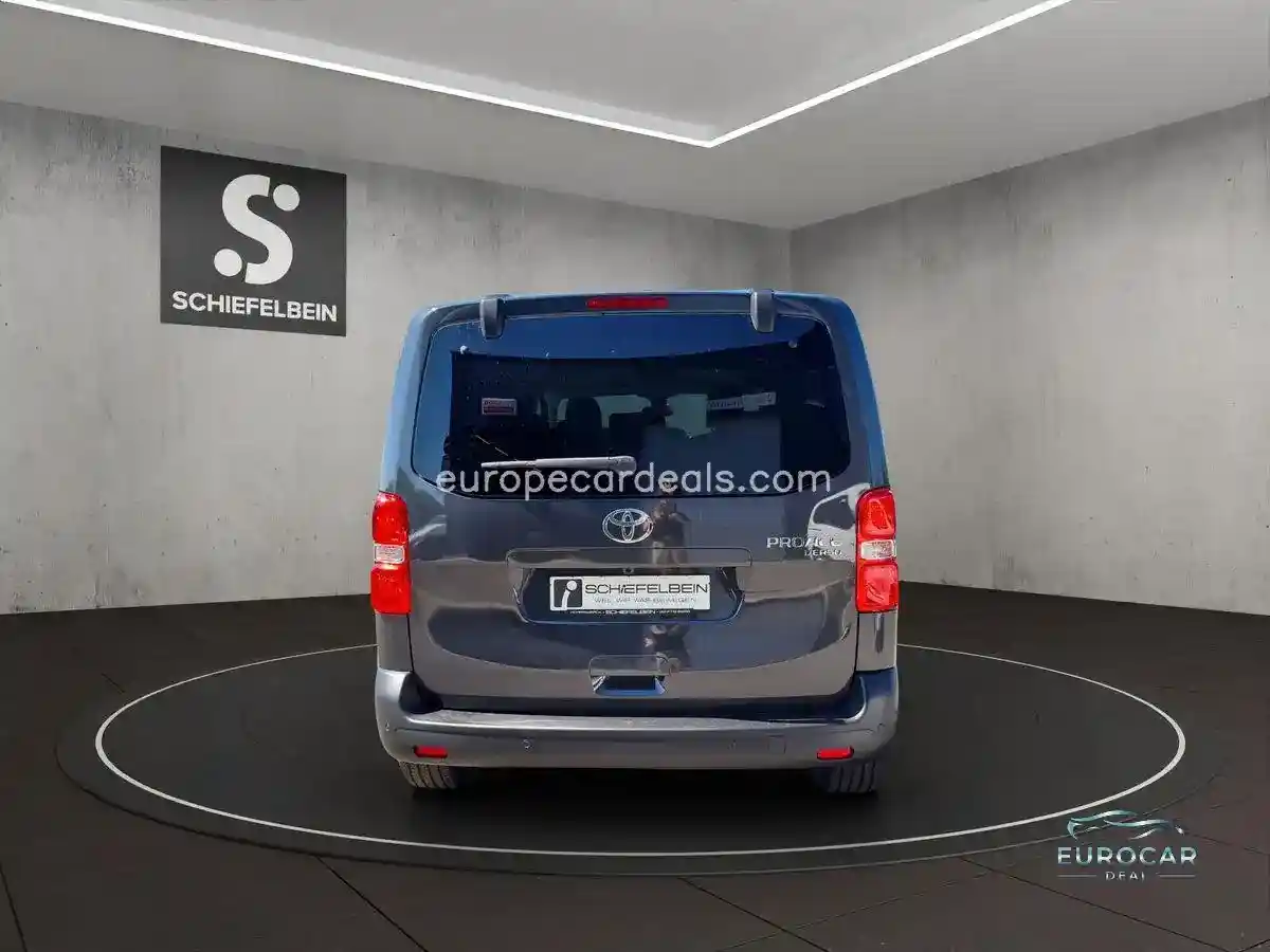 Toyota Proace (Verso)