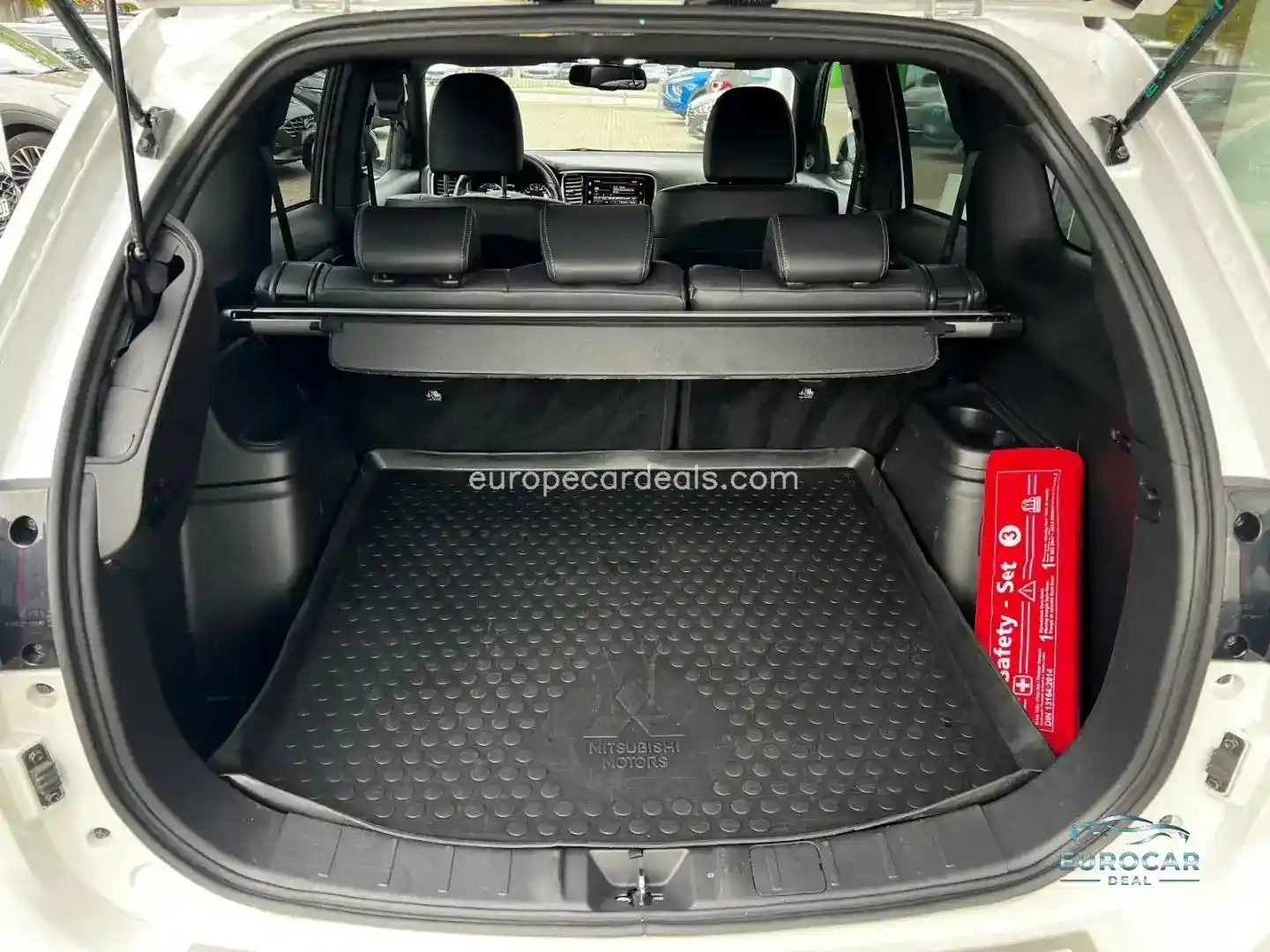 Mitsubishi Plug-in Hybrid Outlander