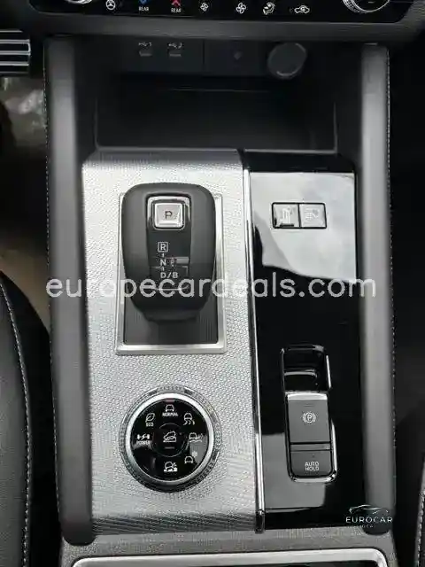 Mitsubishi Plug-in Hybrid Outlander