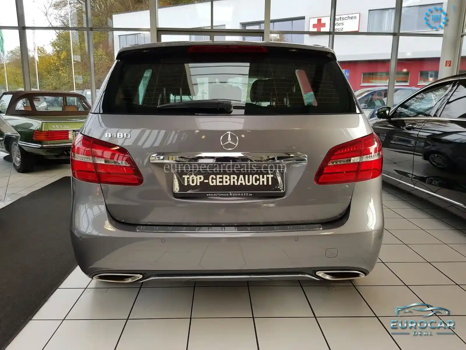 Mercedes-Benz B 180