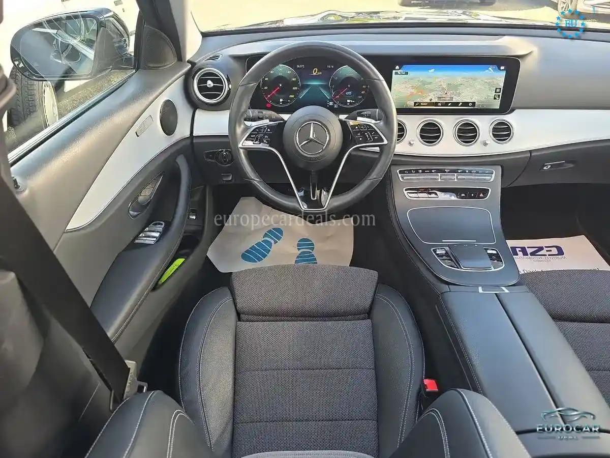 Mercedes-Benz E 300