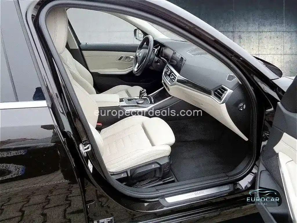 BMW 330