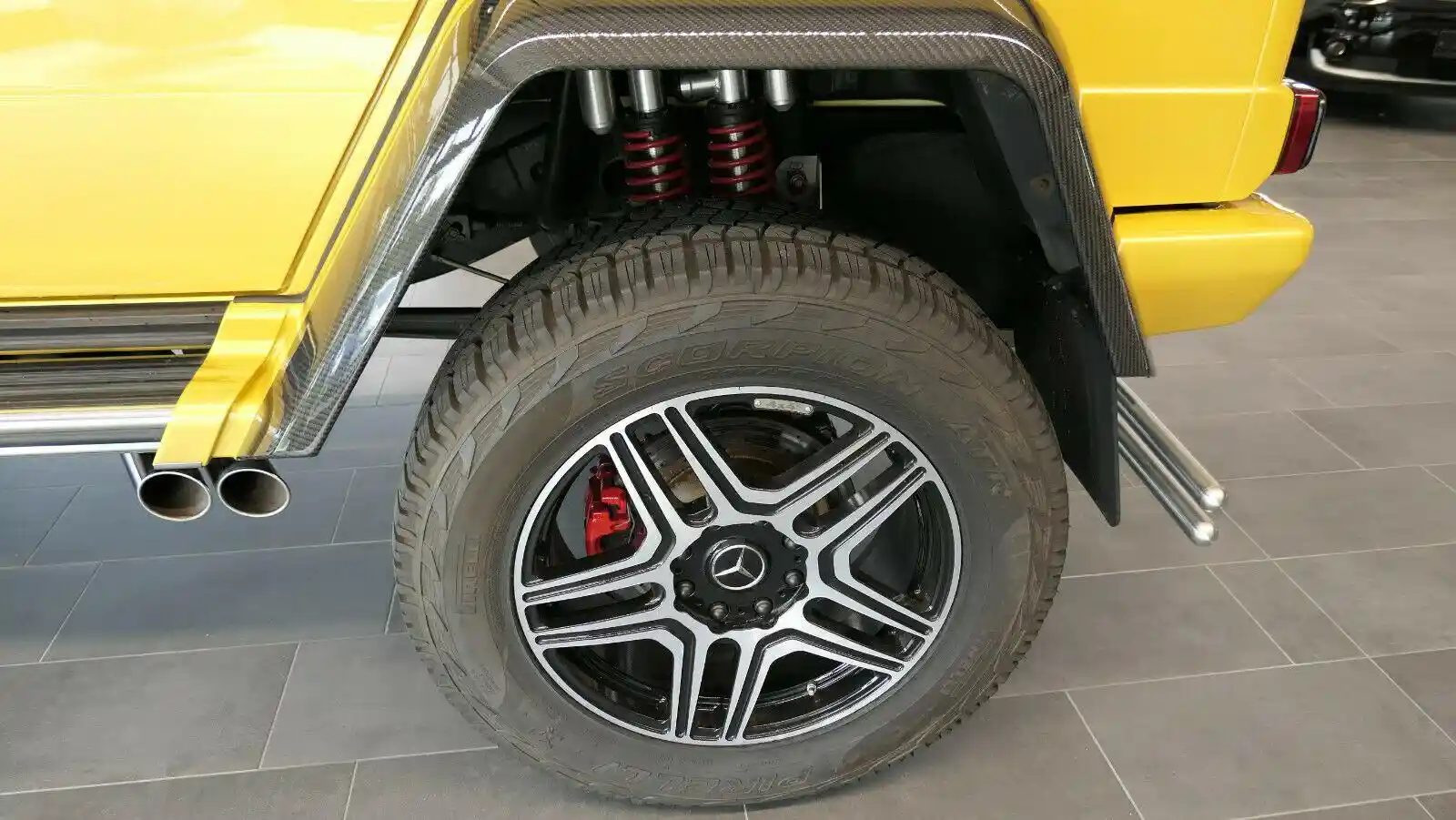 Mercedes-Benz G 500