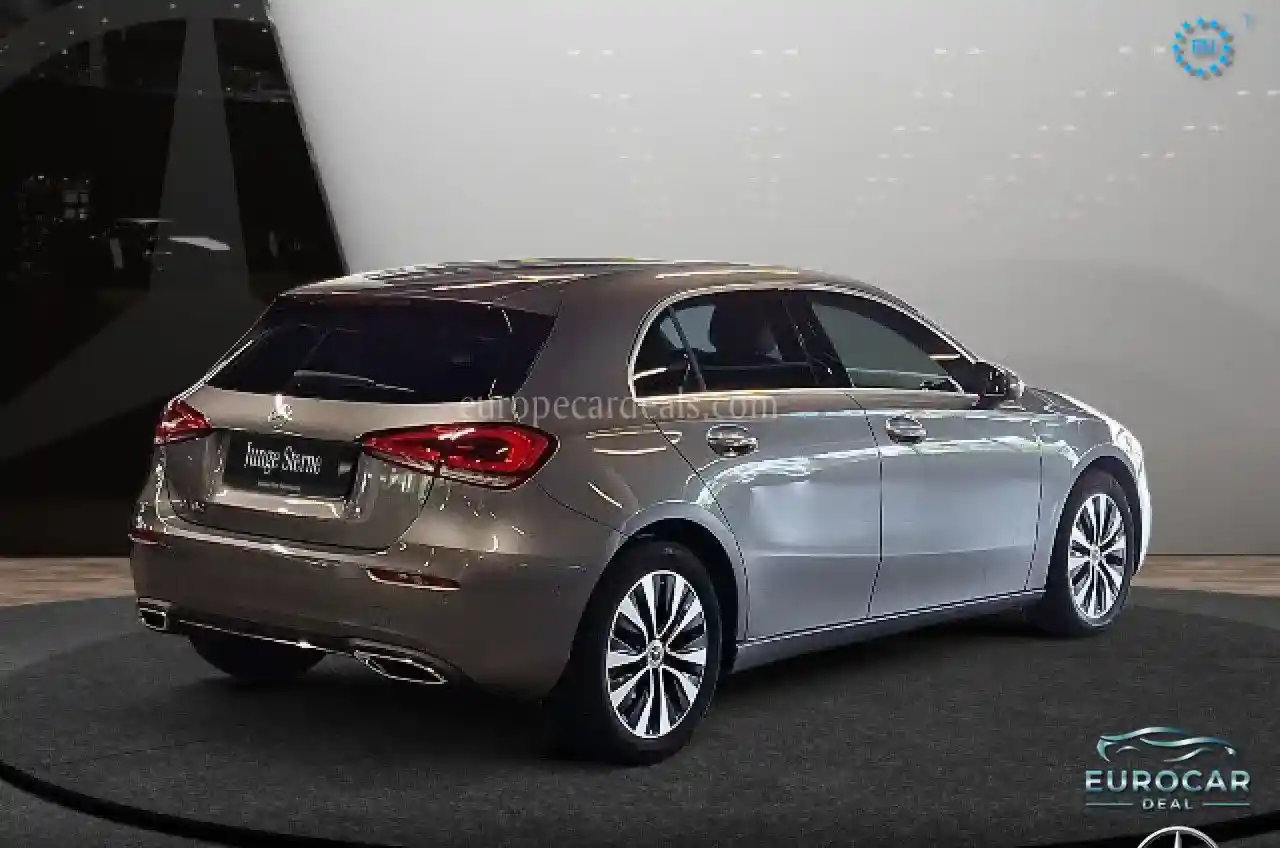 Mercedes-Benz A 180