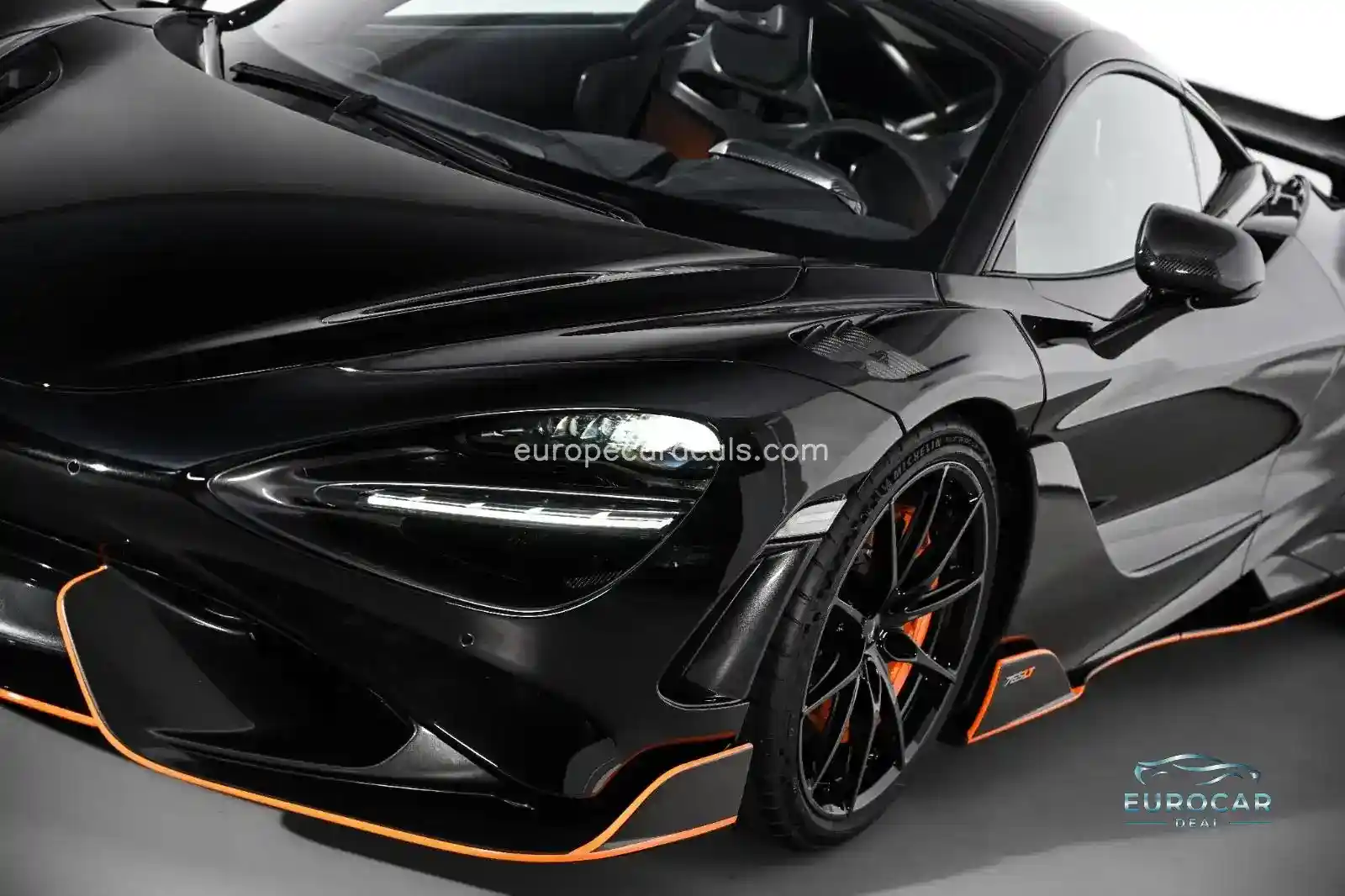 McLaren 765LT