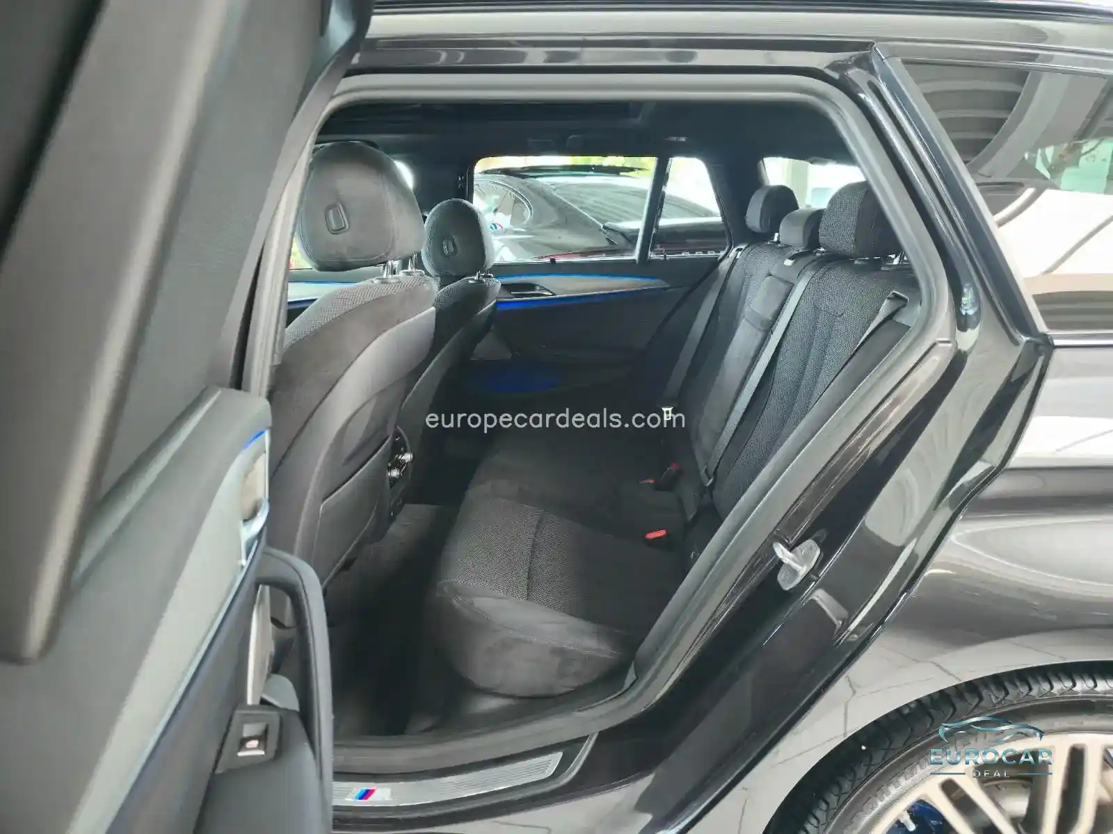 BMW M550