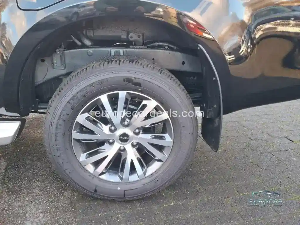 1.9 TD Double Cab LSE 4X4 163PS 6-AT 5 Jah