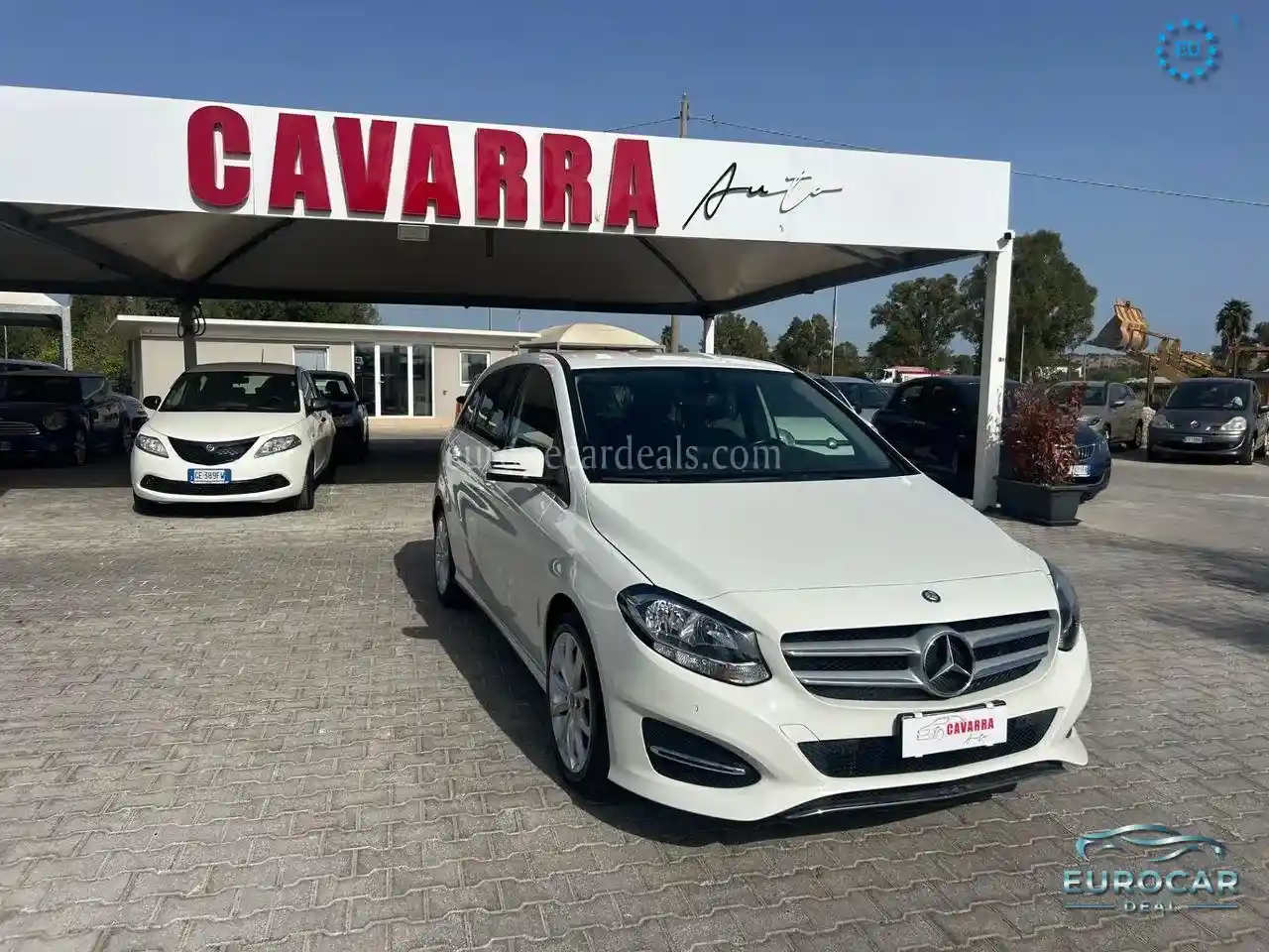 Mercedes-Benz B 180