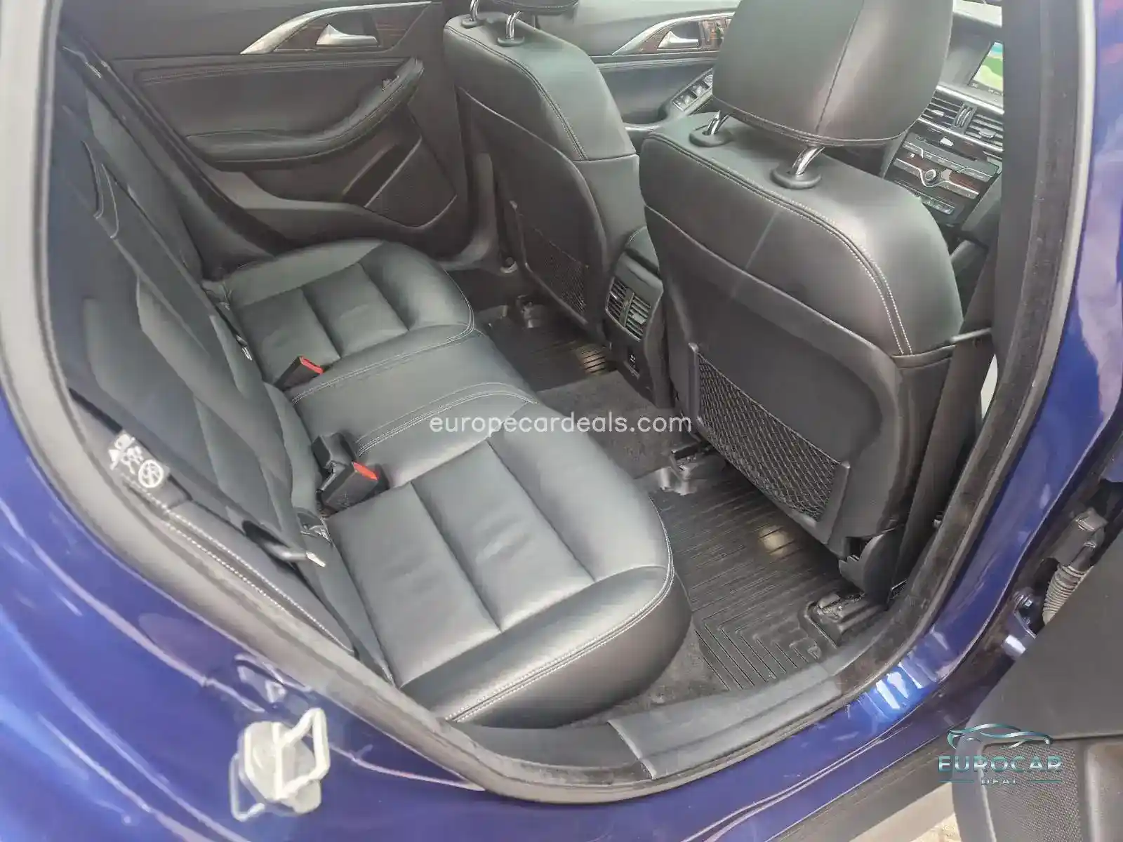 Infiniti QX30
