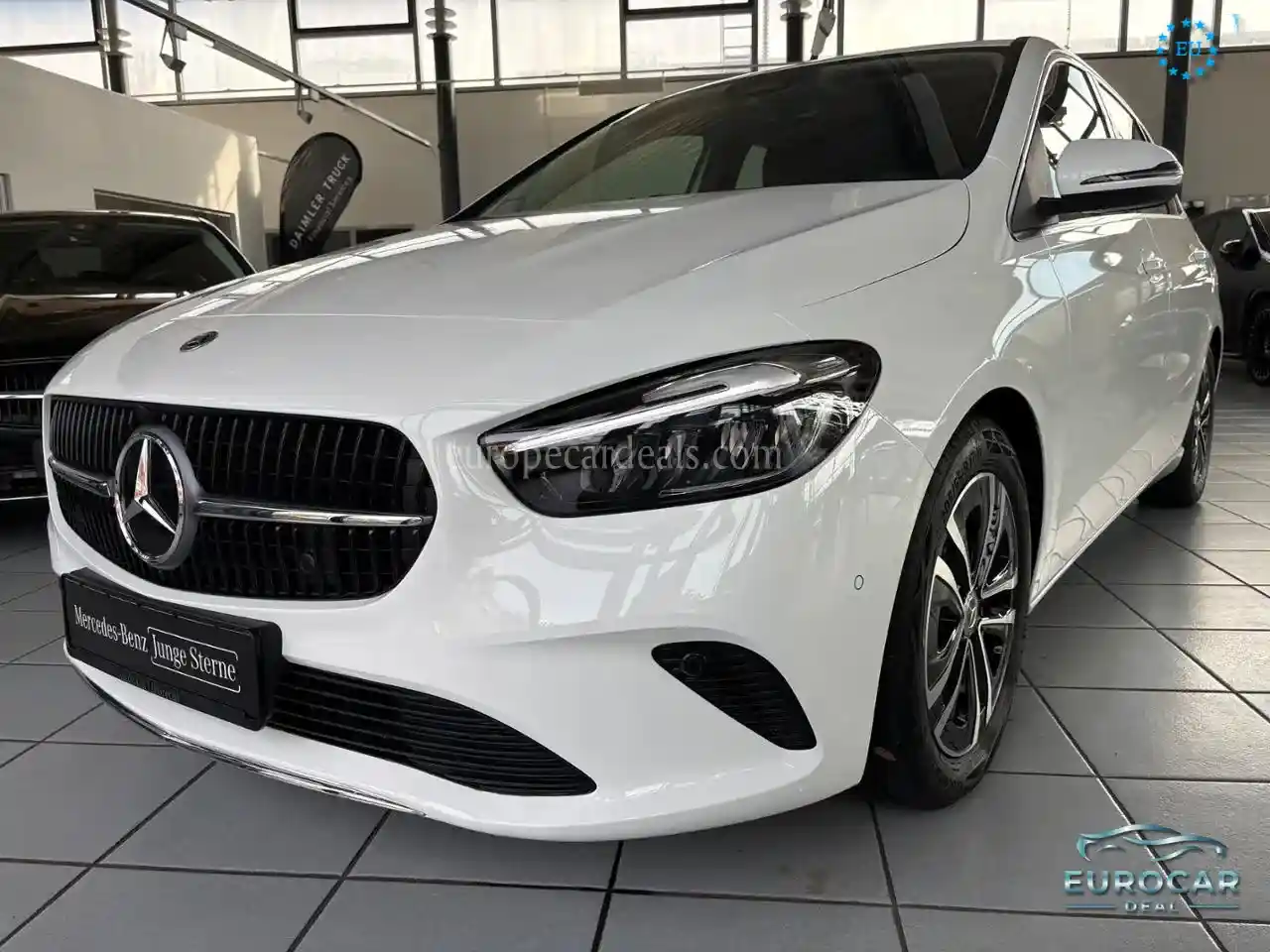 Mercedes-Benz B 200