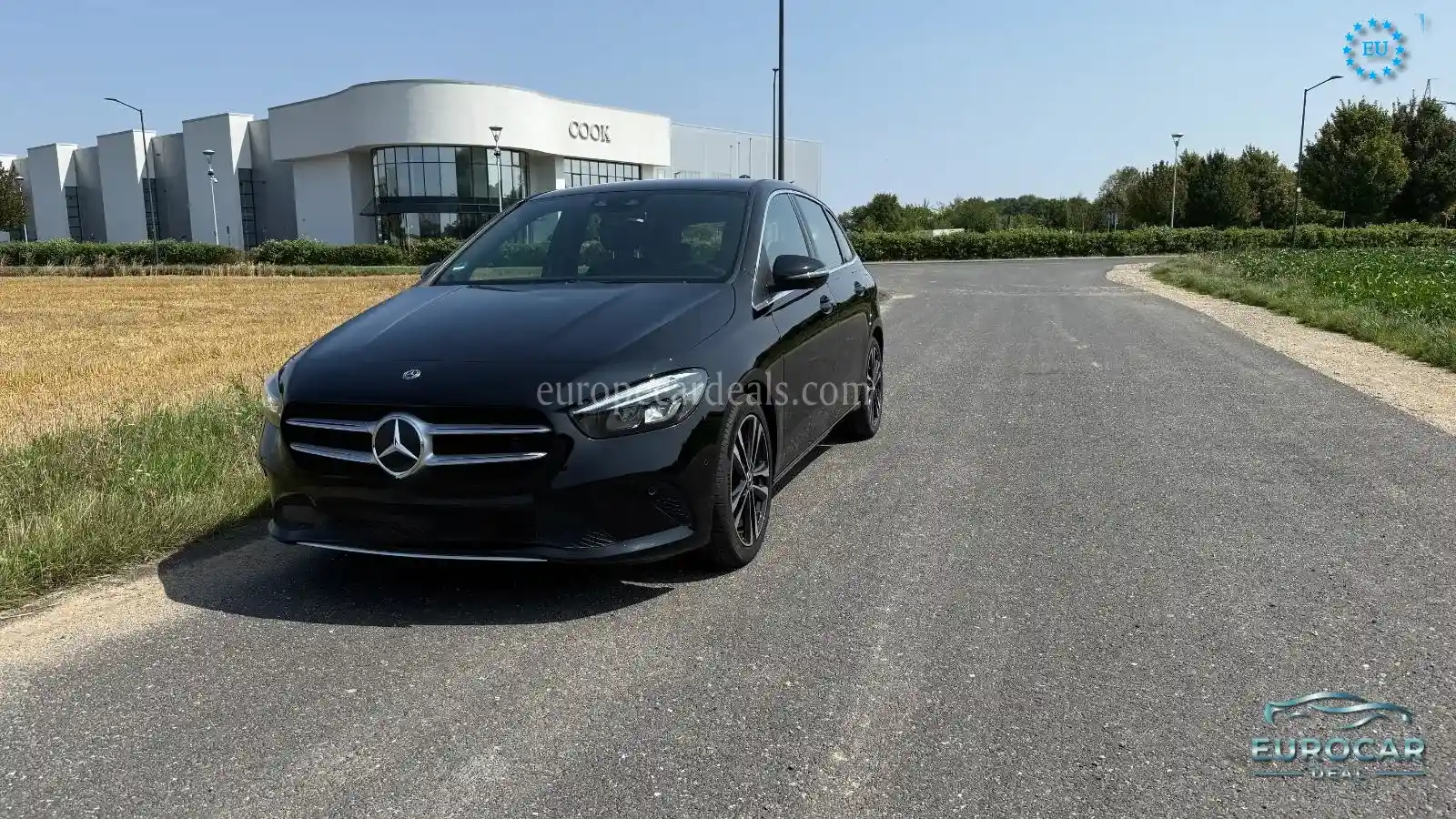 Mercedes-Benz B 180