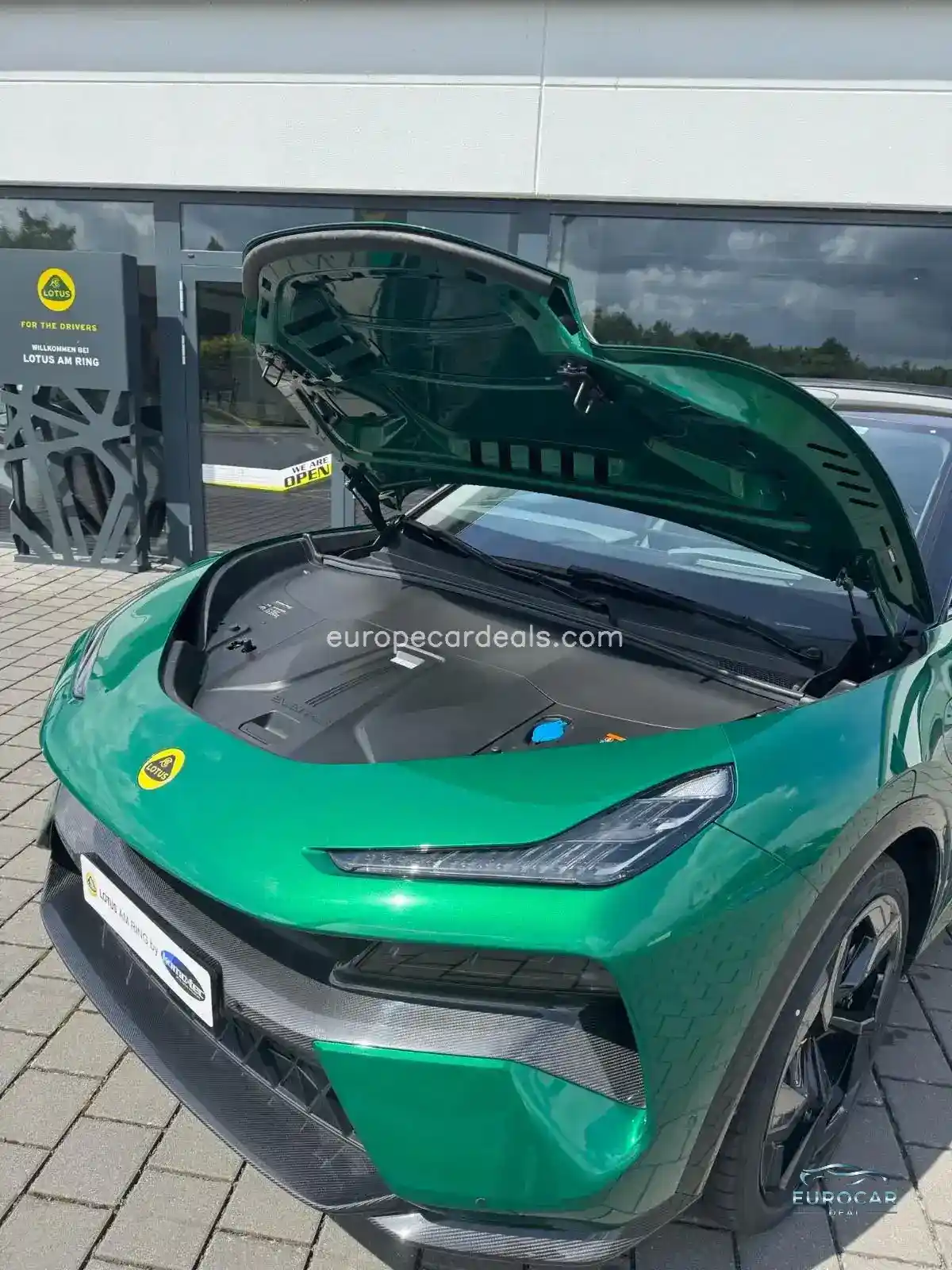 Lotus Eletre