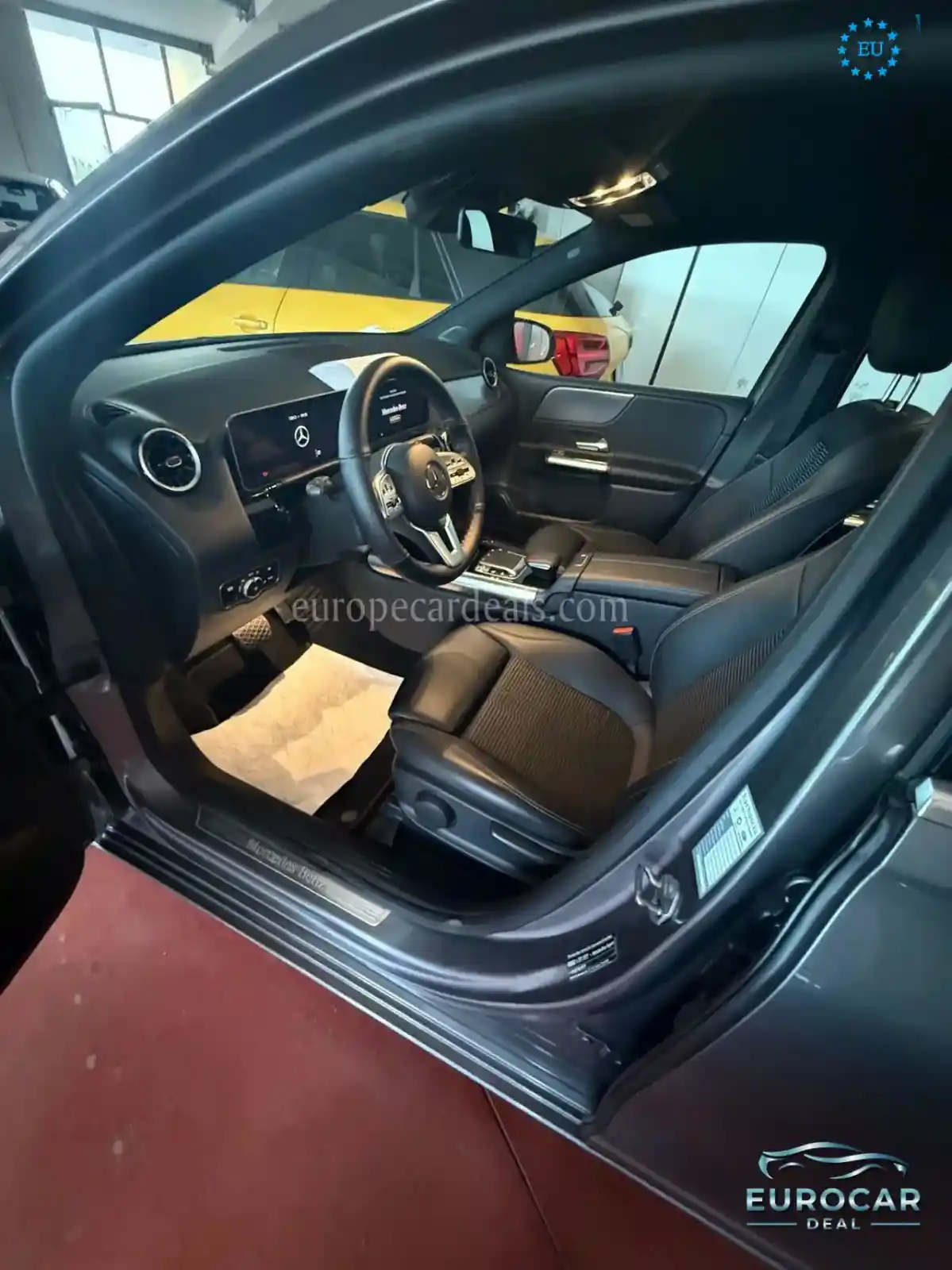 Mercedes-Benz B 180