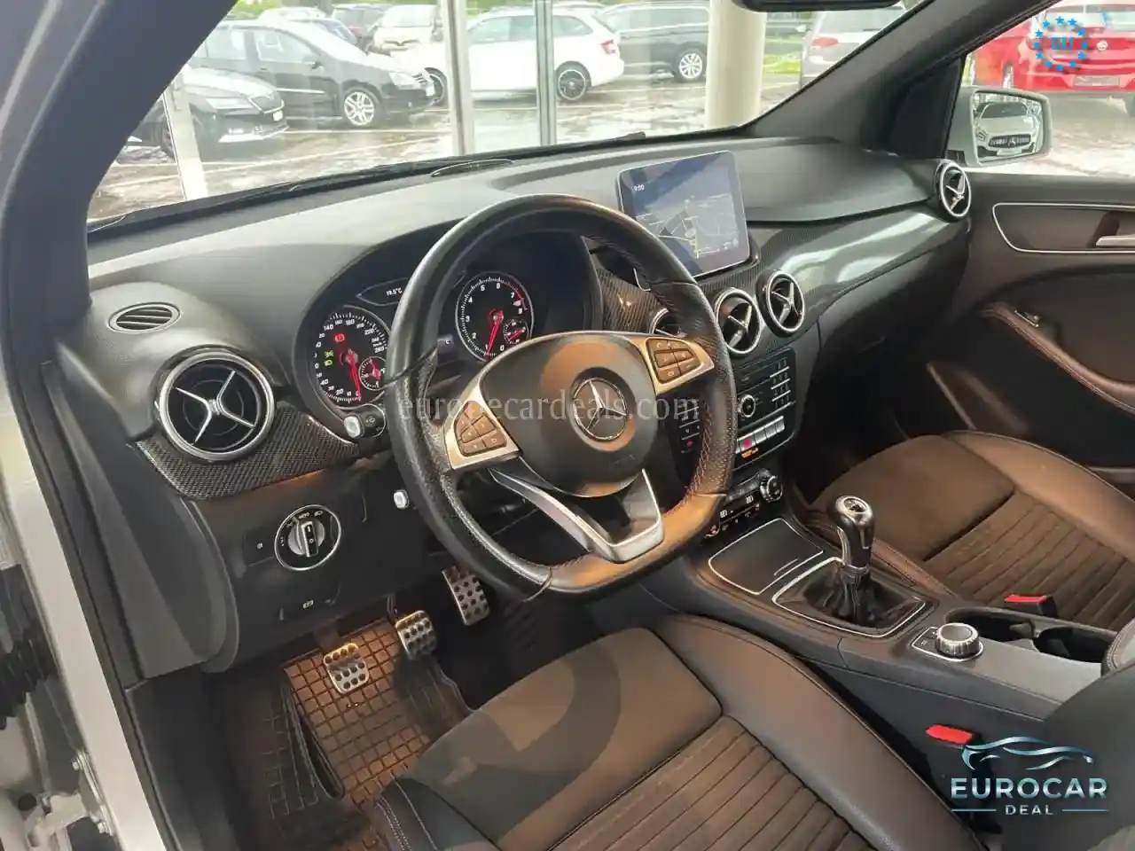 Mercedes-Benz B 180