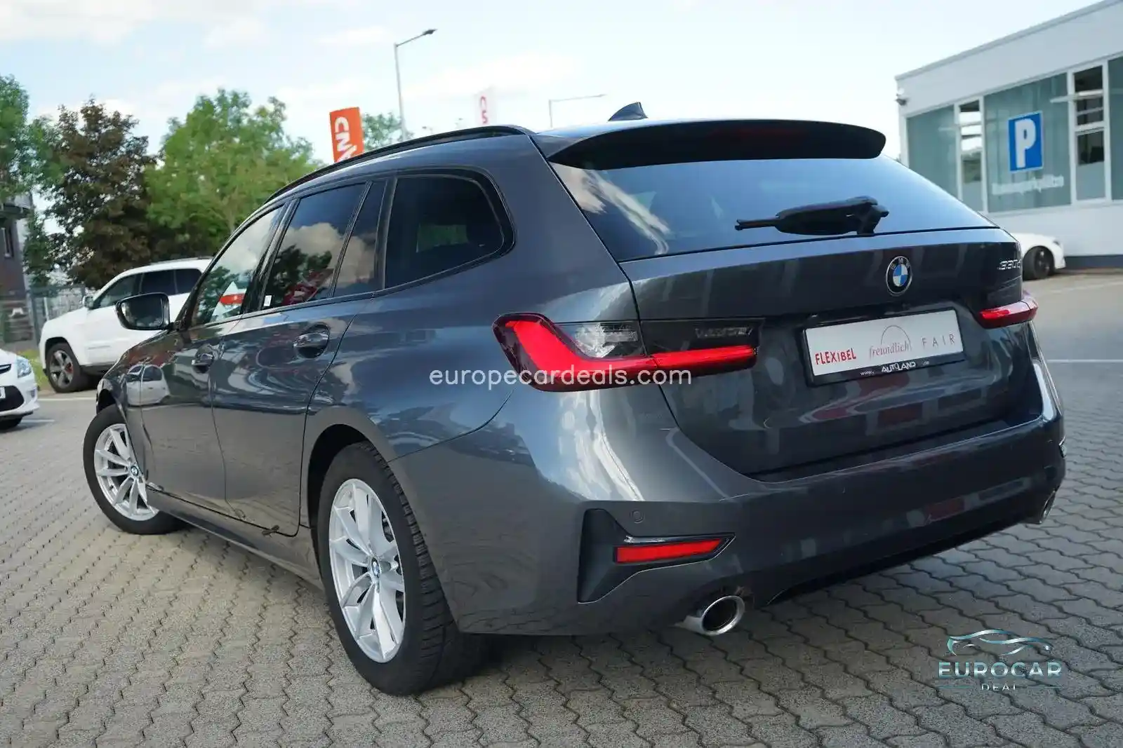 BMW 330