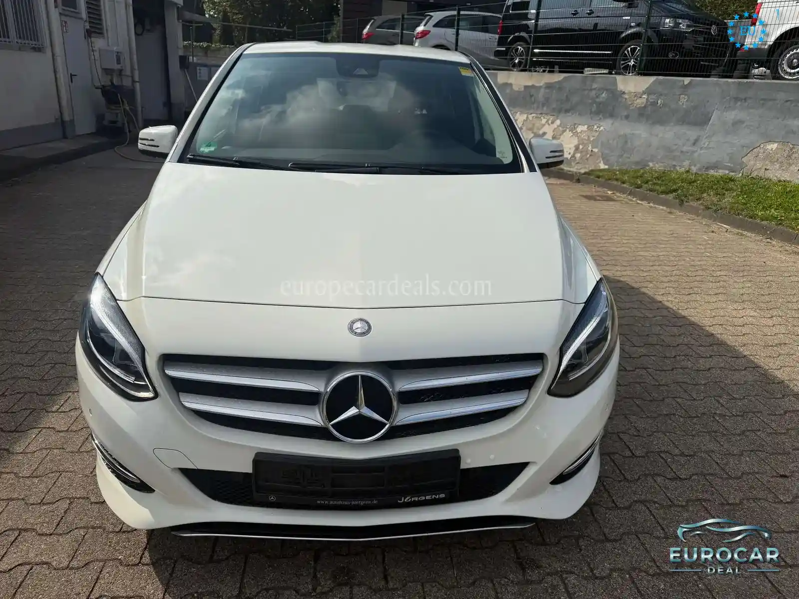 Mercedes-Benz B 180