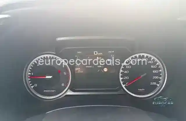 Double Cab 4WD V-CROSS Leder*LED*Mehrzone