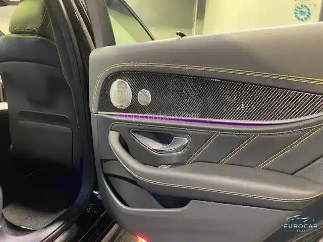 Mercedes-Benz E 63 AMG