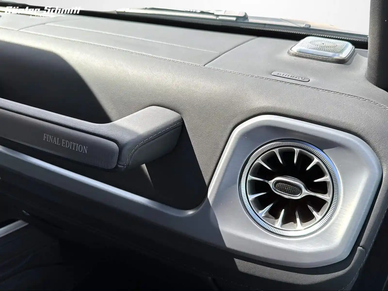Mercedes-Benz G 500