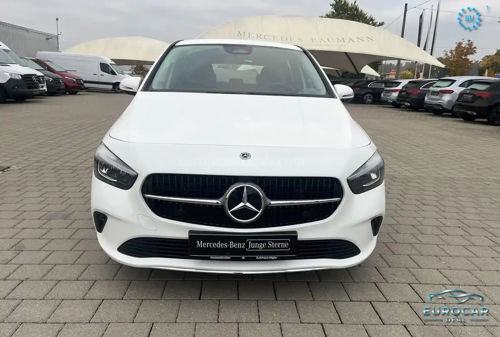 Mercedes-Benz B 180