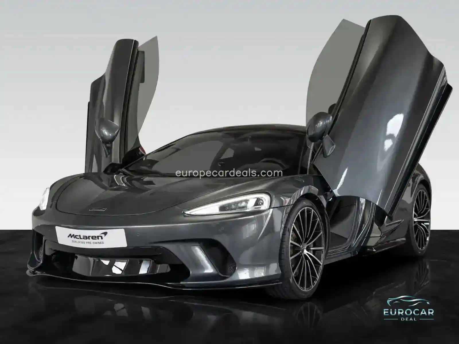 McLaren GT