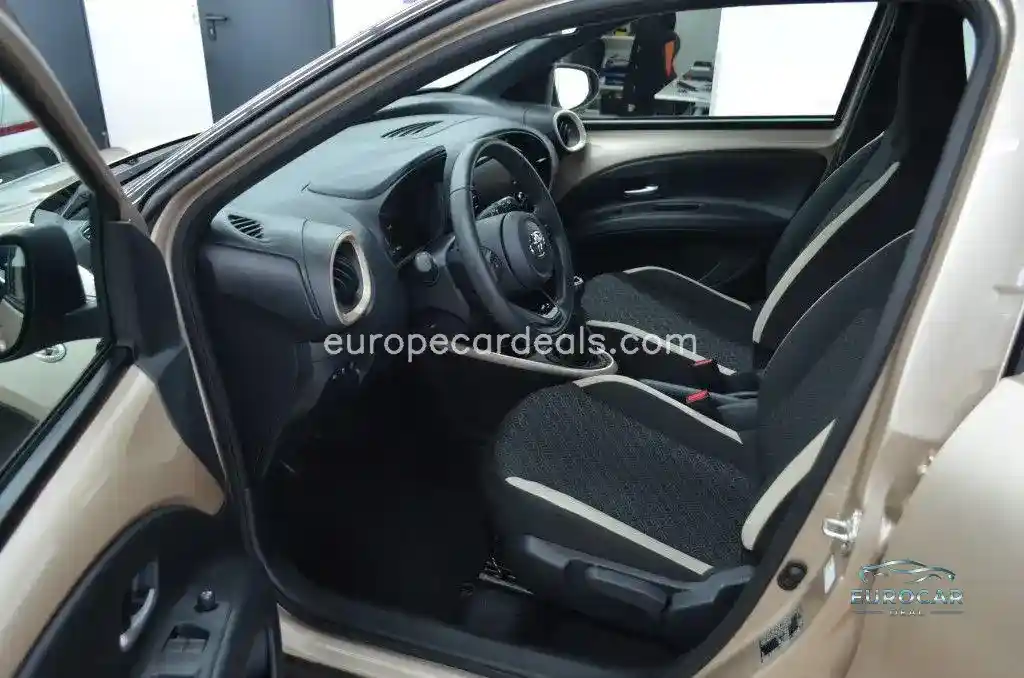 Toyota Aygo (X)