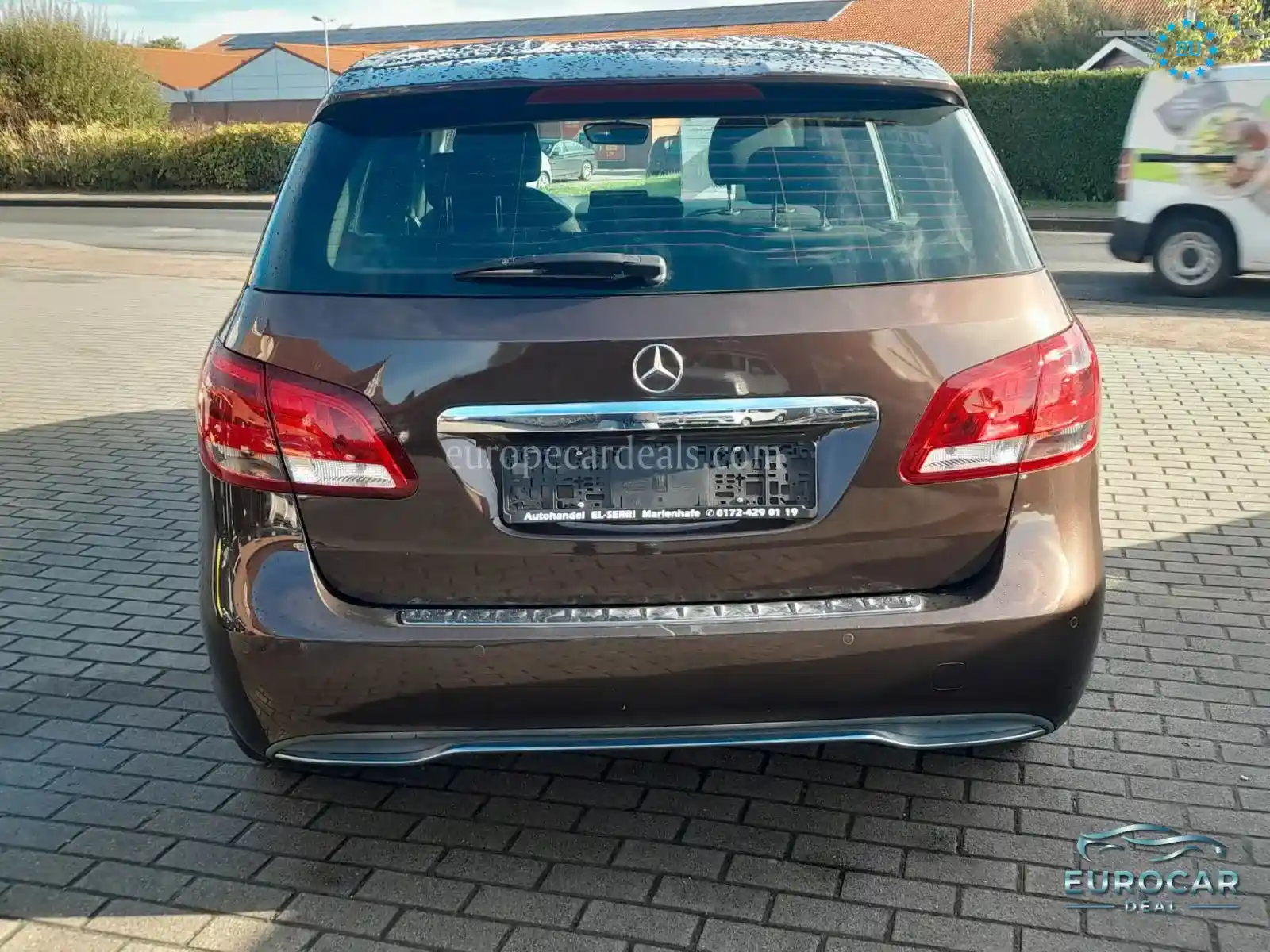 Mercedes-Benz B 180