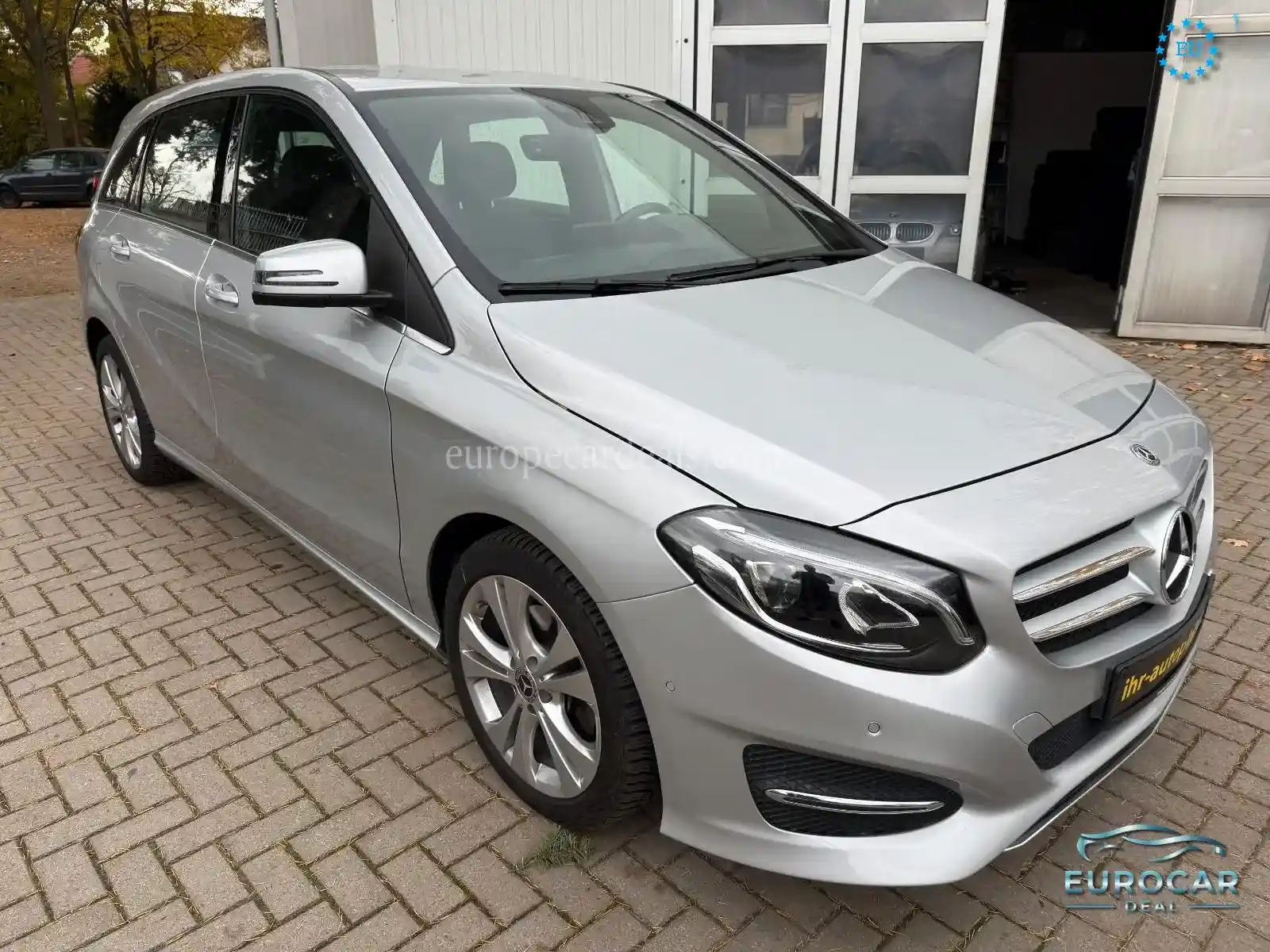Mercedes-Benz B 200