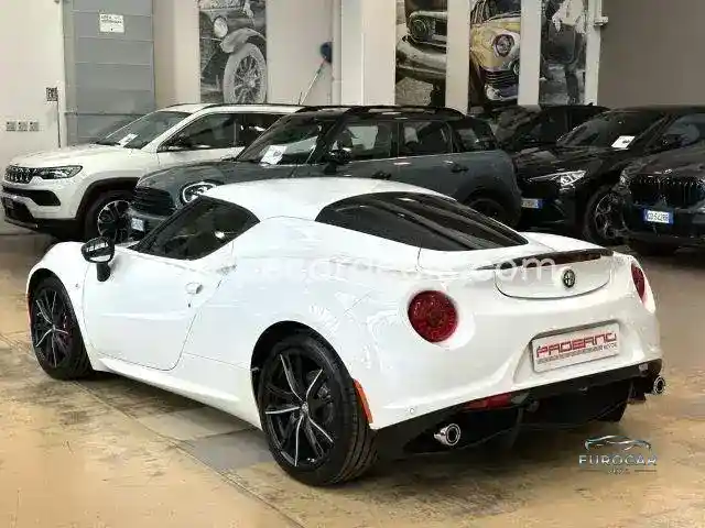 Alfa Romeo 4C