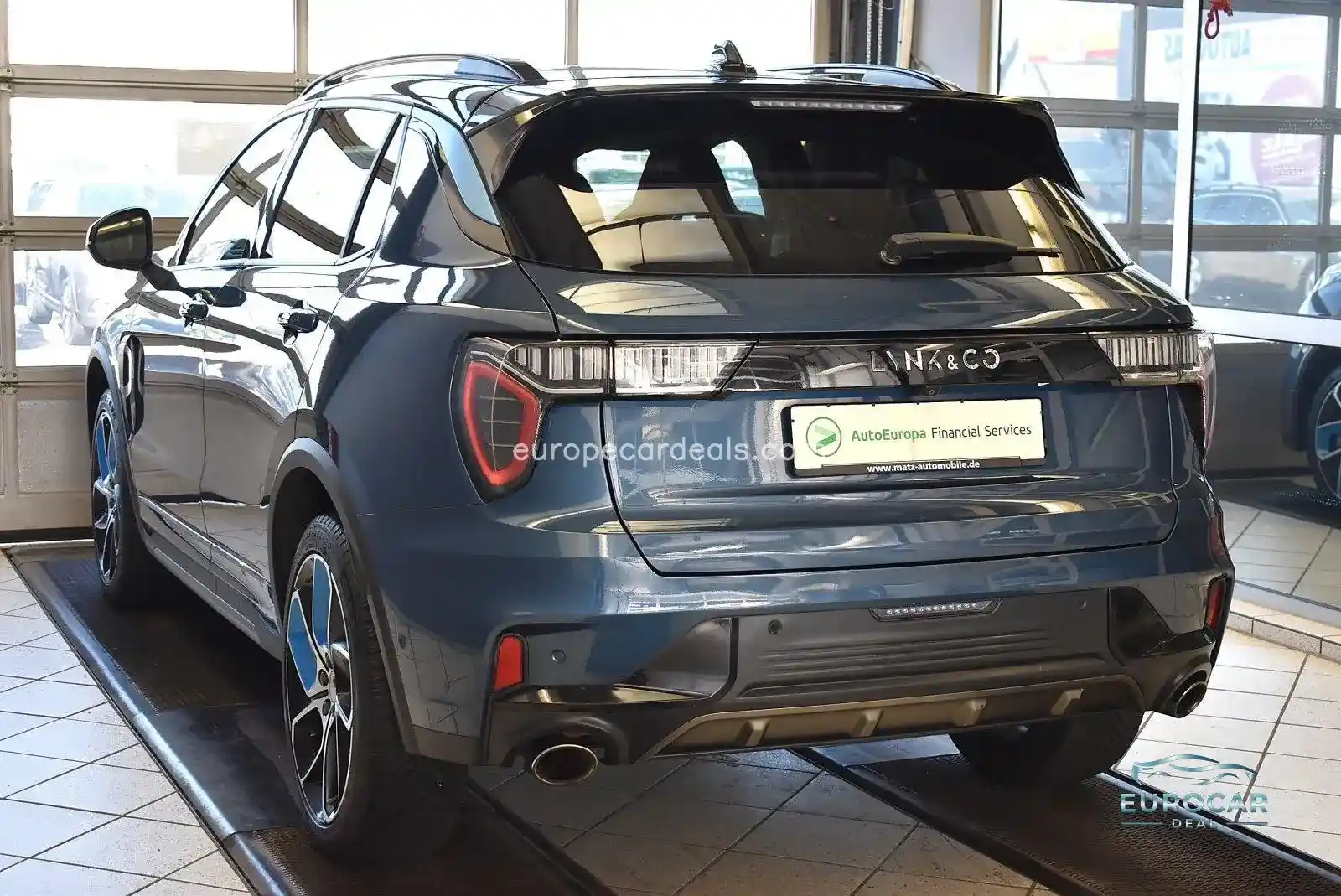 Lynk&Co 01