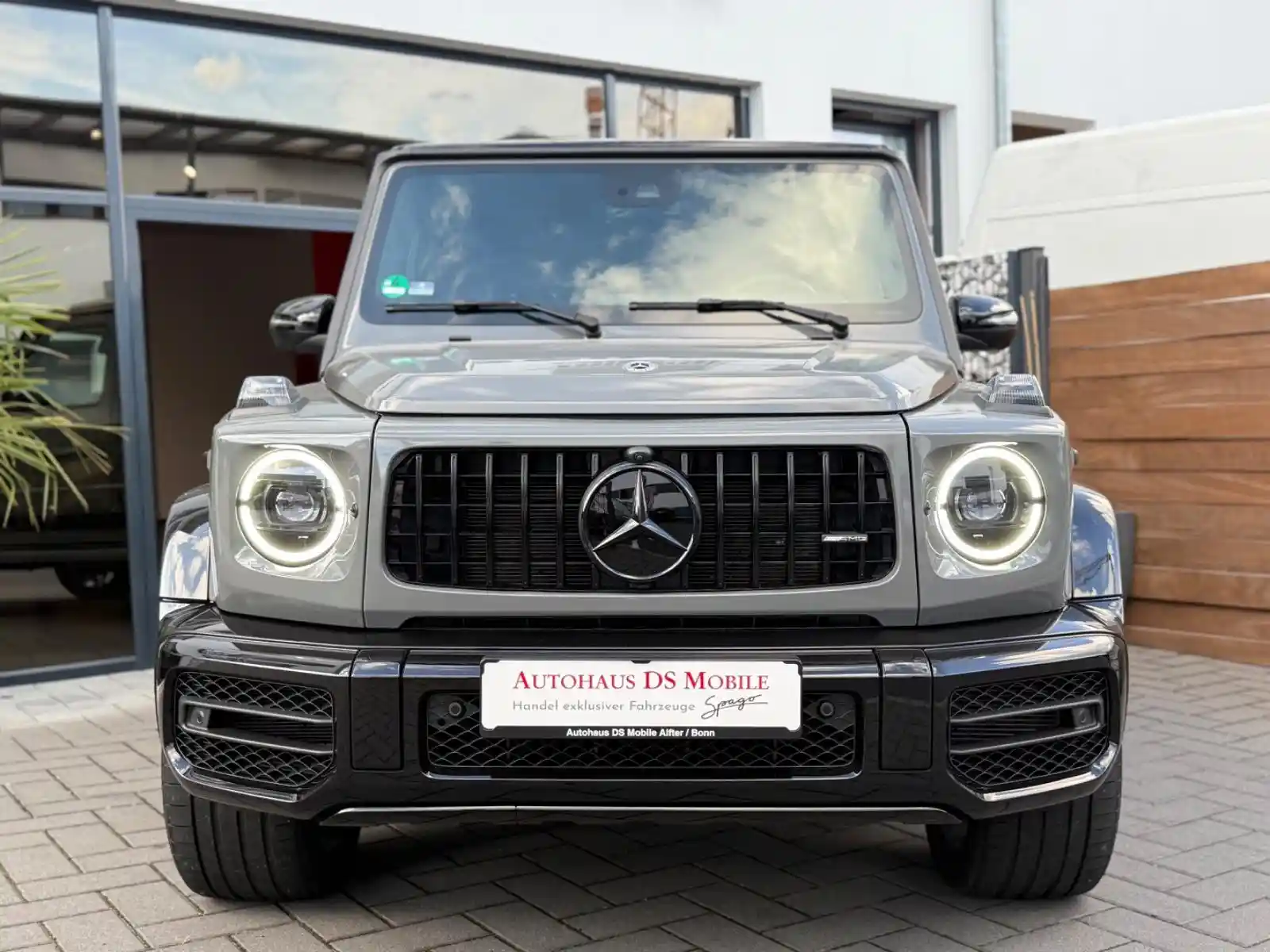 Mercedes-Benz G 500