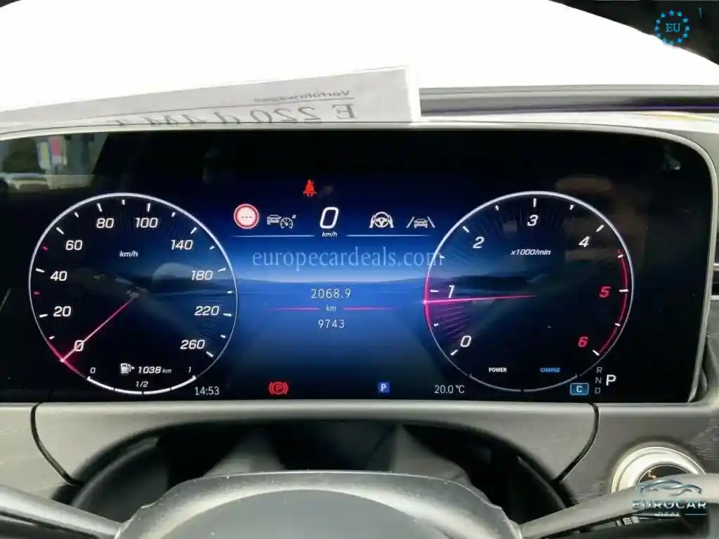 Mercedes-Benz E 220