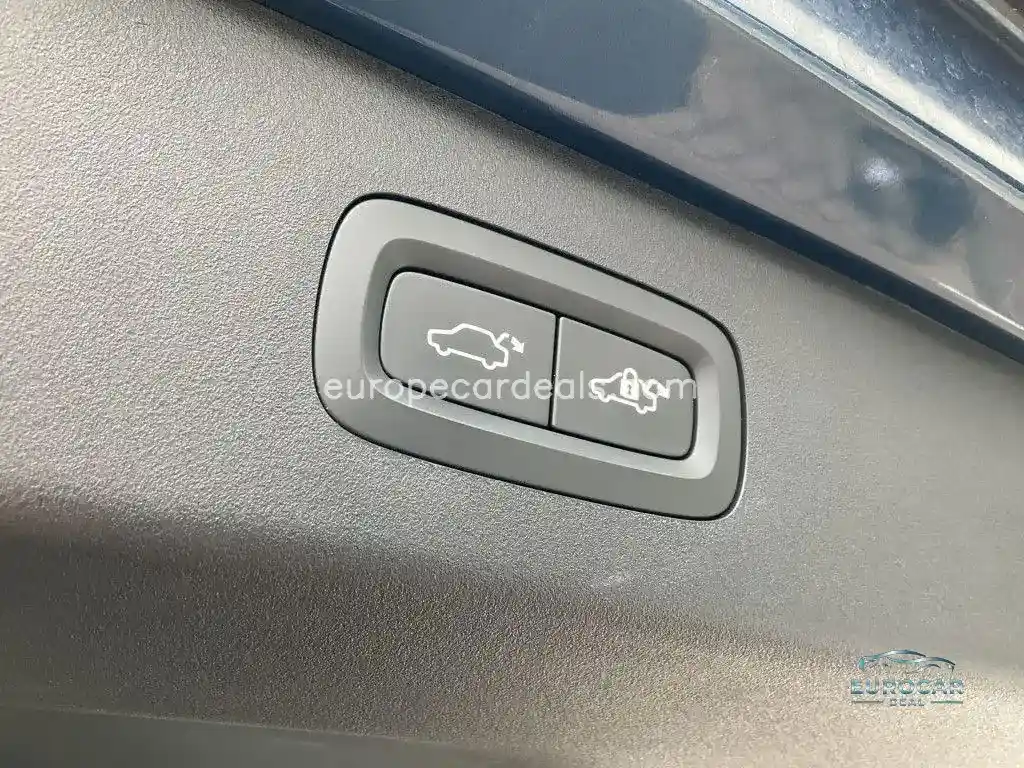 Lynk&Co 01