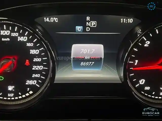 Mercedes-Benz E 200