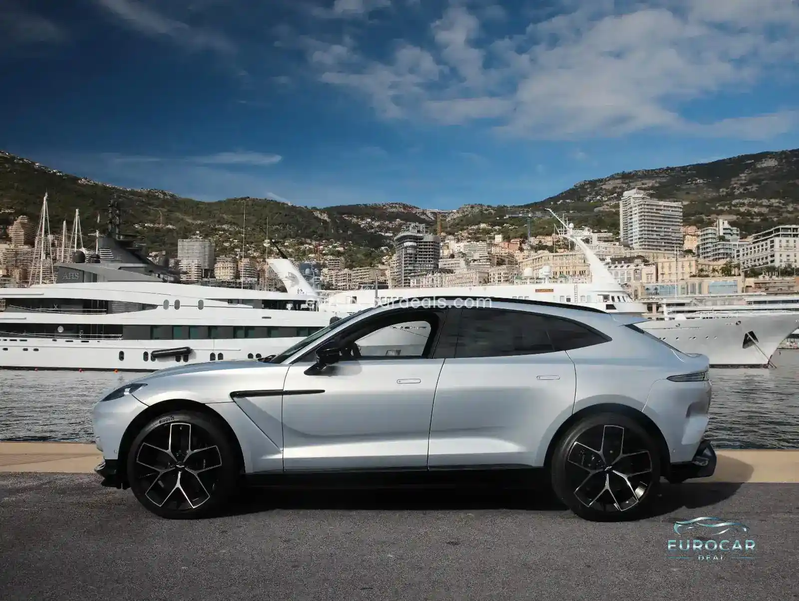 Aston Martin DBX