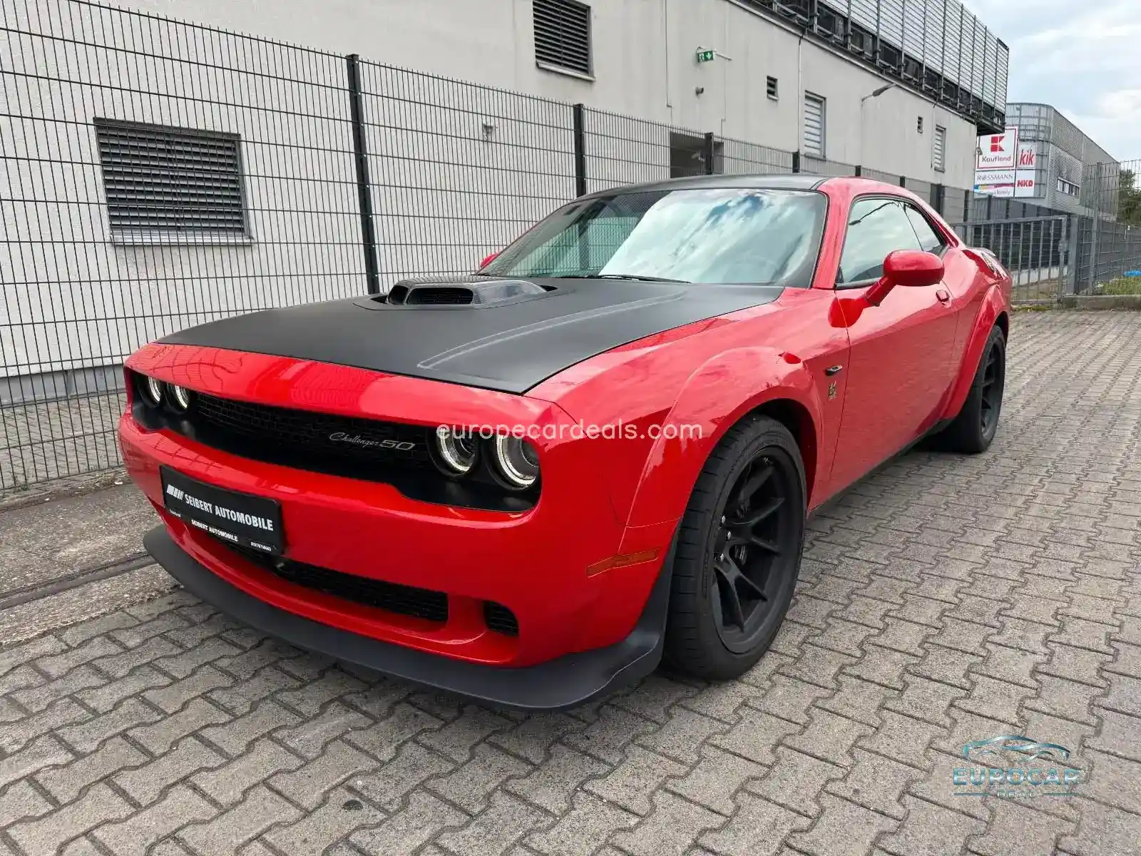 Dodge Challenger